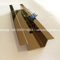 الصين زخرفة بلاط من الفولاذ المقاوم للصدأ باللون الذهبي المصقول 201 304 316 إطار السقف الجدار المزود