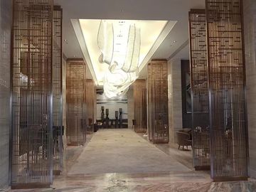 الحائط الأسود من الفولاذ المقاوم للصدأ للظلال الشمسية / اللوفر / شاشة النافذة المزود