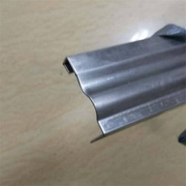 OEM مخصصة CNC قطع الفولاذ المقاوم للصدأ الملف الشخصي لإطار الباب المعدني أو صندوق النافذة المزود
